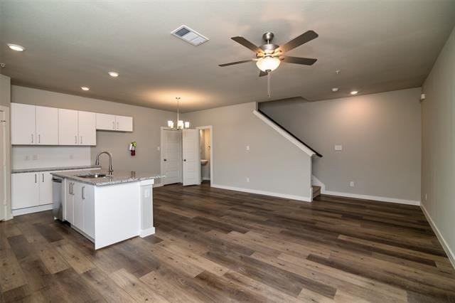 Building Photo - 727 Harvest Moon Dr