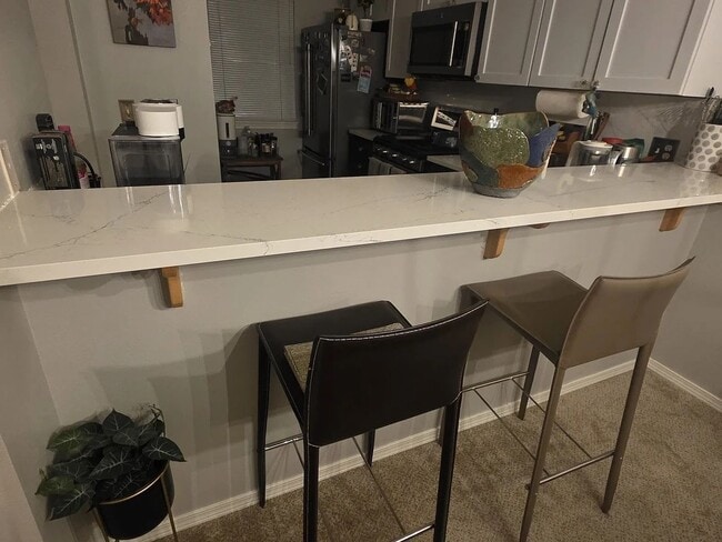 Building Photo - Bright & Renovated 3-Bed Condo in Northshore Summit