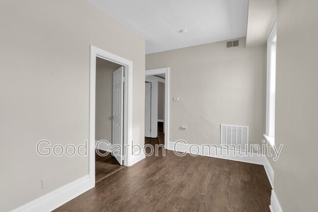 Building Photo - 1073 Grant St