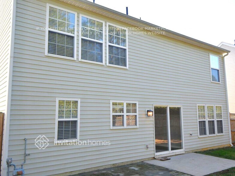 Building Photo - 5207 Little Sandy Dr