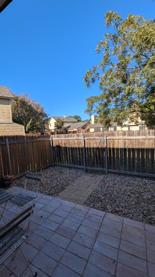 Building Photo - 11901 Swearingen Dr