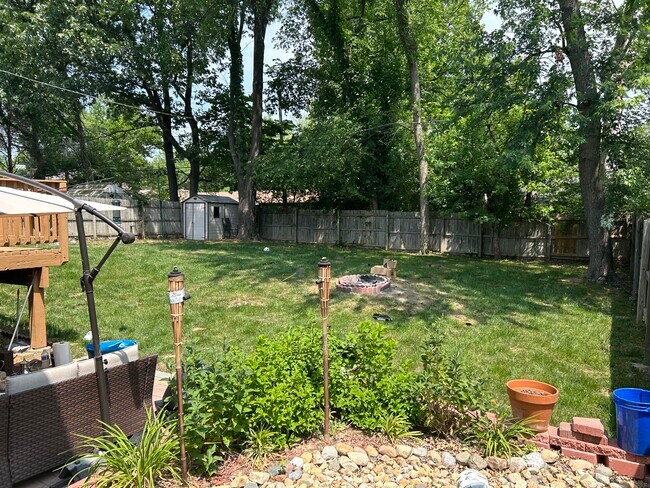 Building Photo - 375 Messina Dr