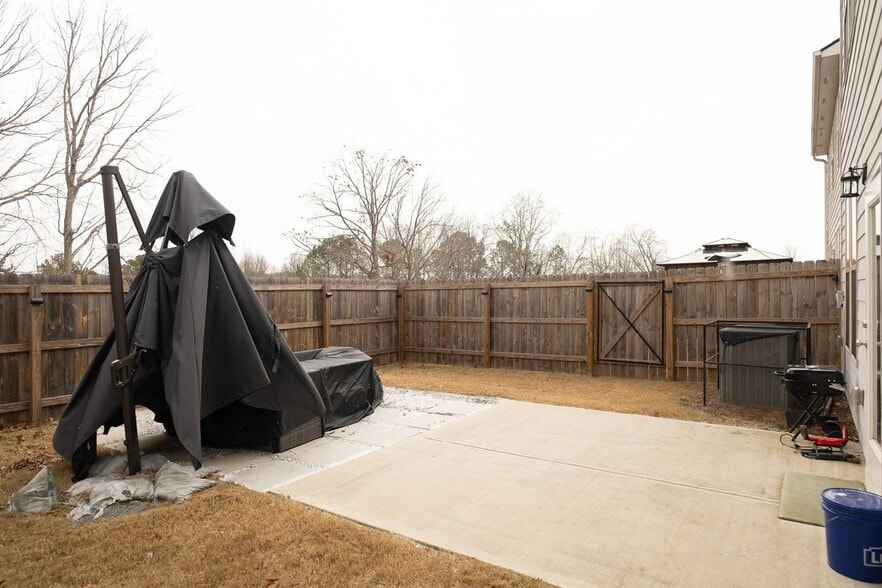 Building Photo - 2957 Cottage Ln