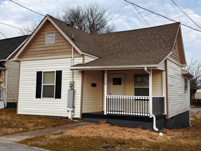 Building Photo - 1208 Minnesota Ave