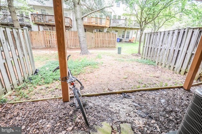 Building Photo - 3003 Gatehouse Ct