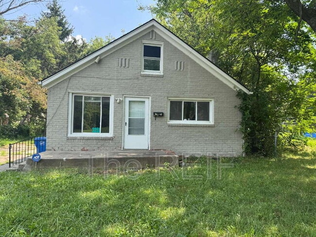 Primary Photo - 3251 Spruce St