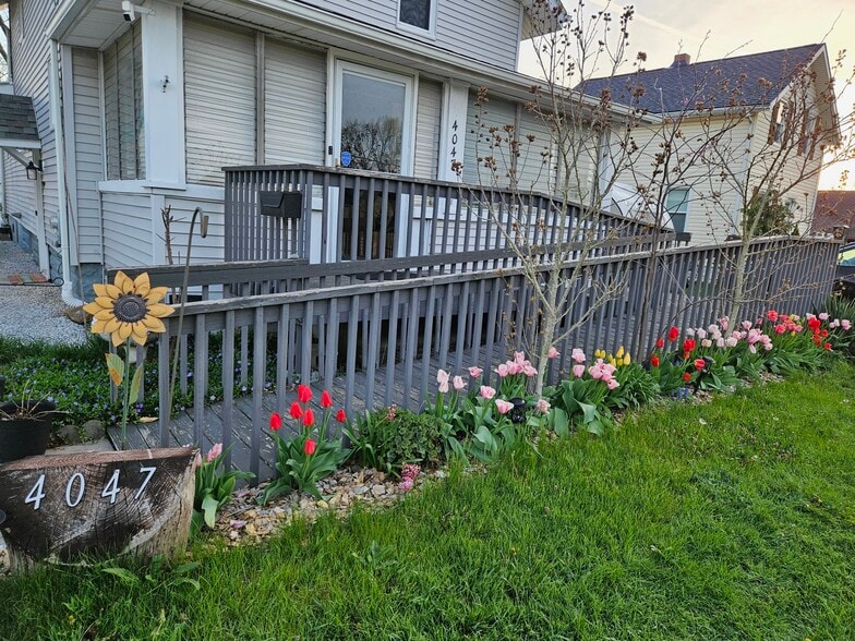 Primary Photo - 4047 Mogadore Rd