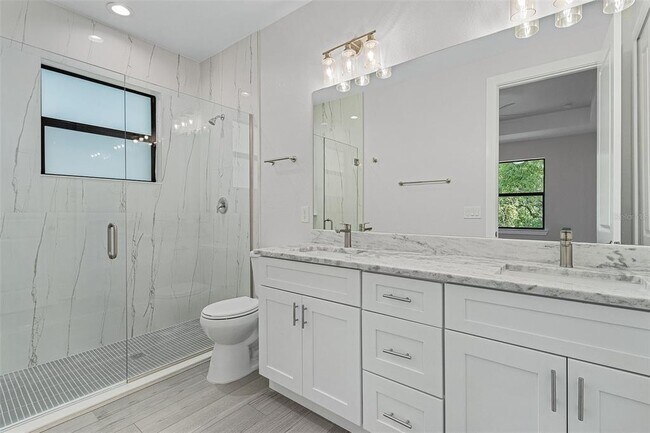 Building Photo - 26221 Sandhill Blvd