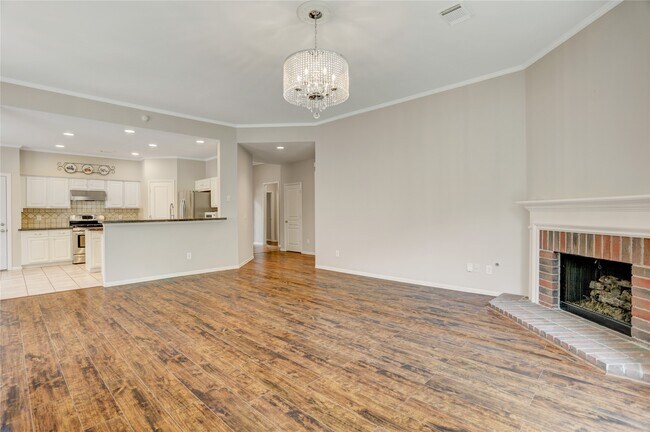 Building Photo - 35 Tranquil Glade Pl