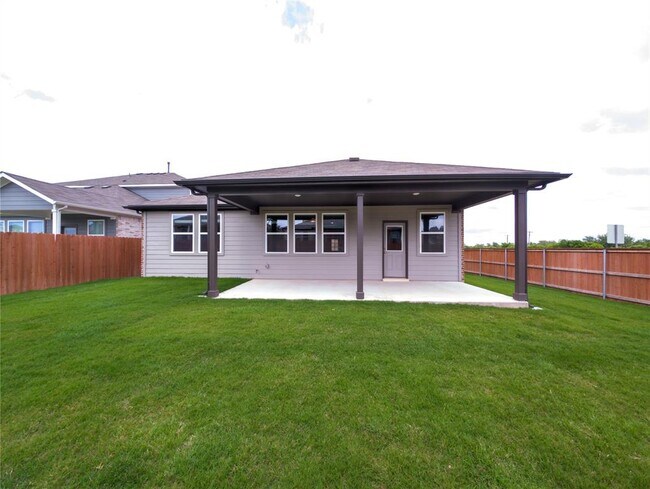 Building Photo - 2013 Purple Martin Dr