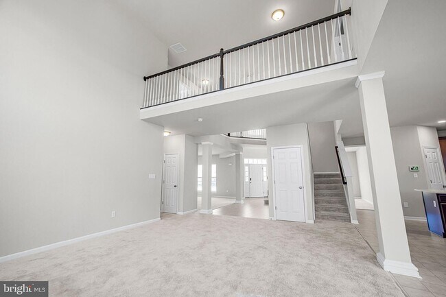 Building Photo - 243 Wavyleaf Dr