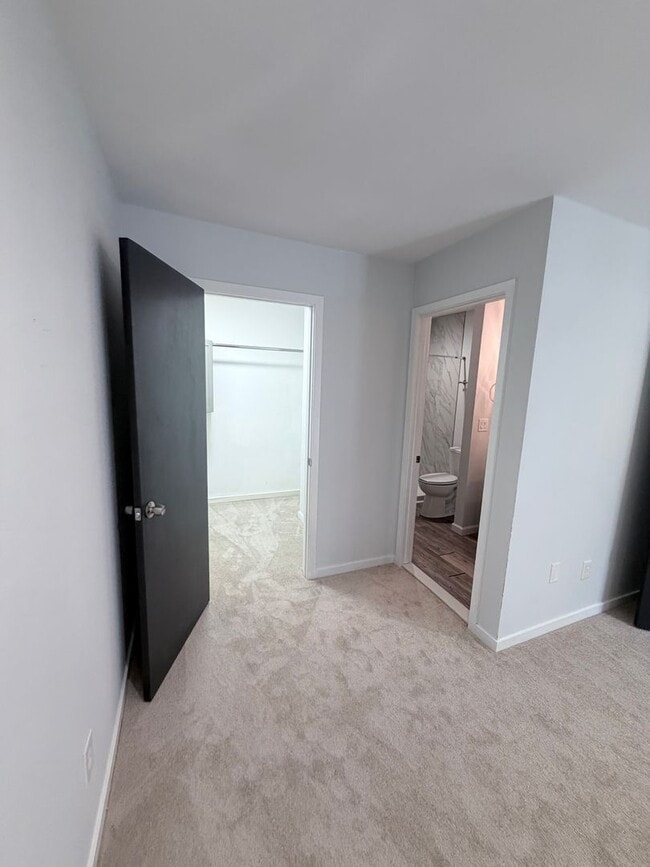 Building Photo - 4790 Champion Way
