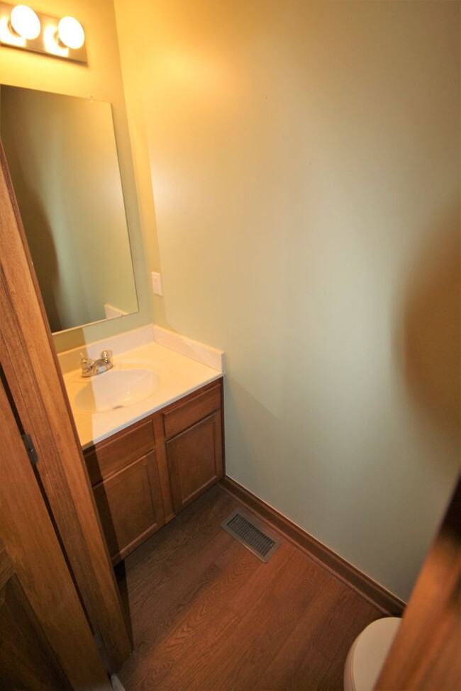 Building Photo - 2 Bedroom - Dublin