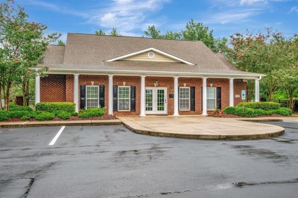 Building Photo - 115 Sage Willow Dr SW