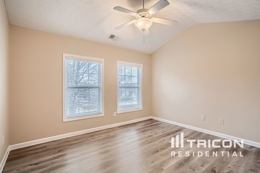 Building Photo - 342 Park Creek Ridge