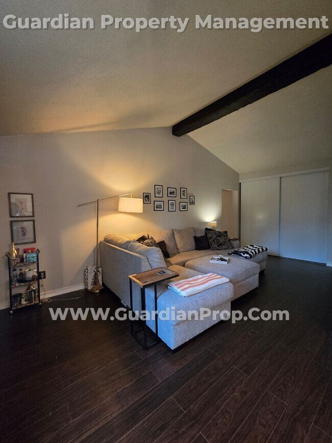 Building Photo - St Louis Park Condo by West End, Garage in...