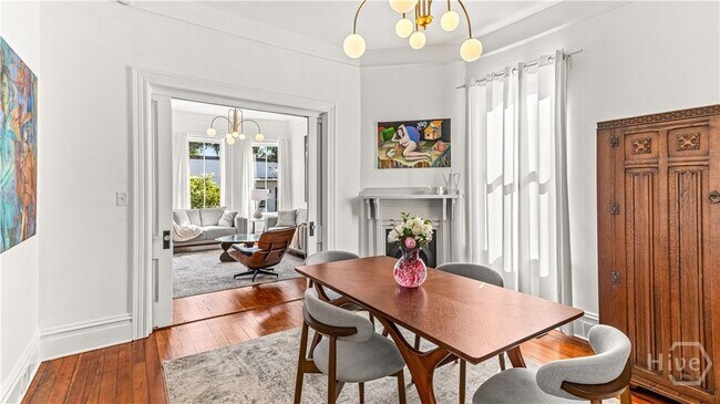 Building Photo - 319 E Anderson St