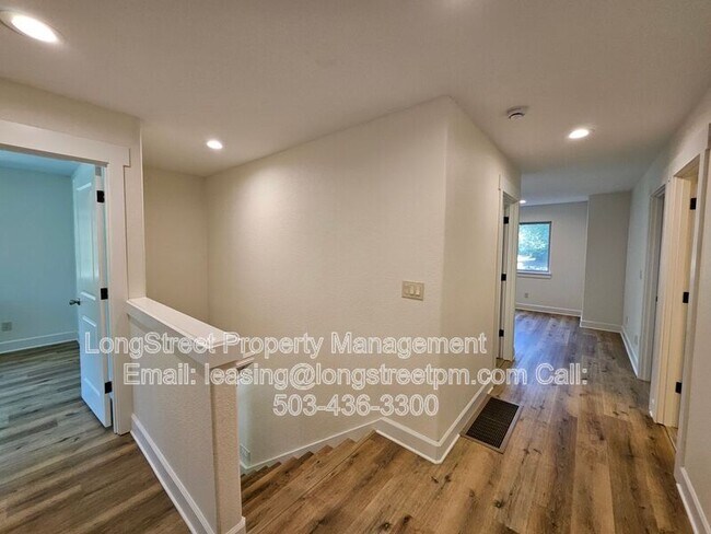 Building Photo - 11819 SW 60th Ave