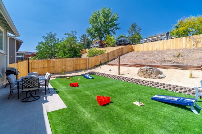 Building Photo - 629 Tarn Way