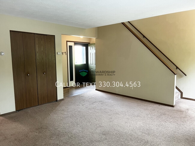 Building Photo - 931 Trimble Dr