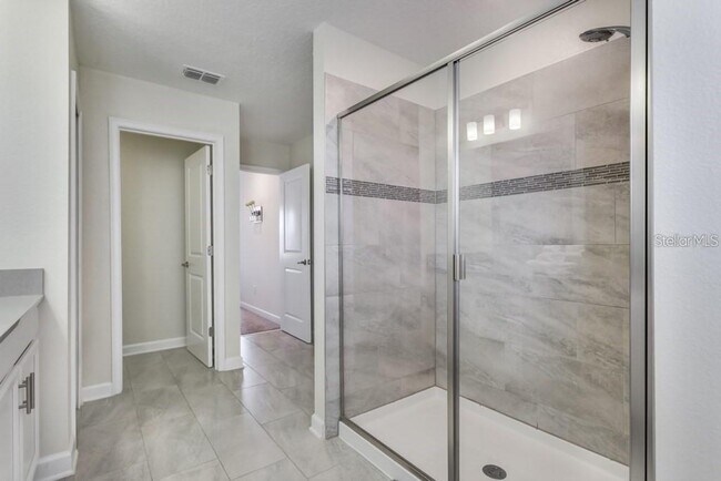 Building Photo - 1561 Flange Dr