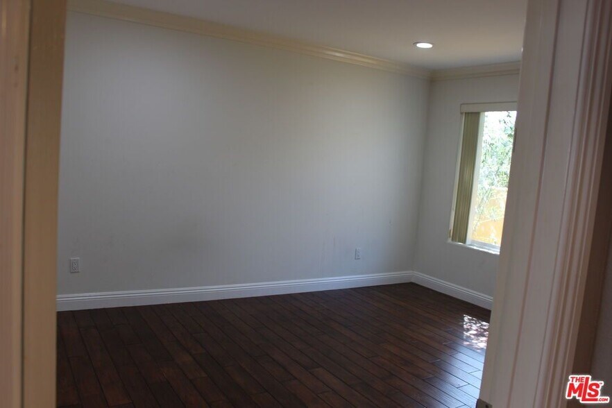 Building Photo - 2820 W 154th St