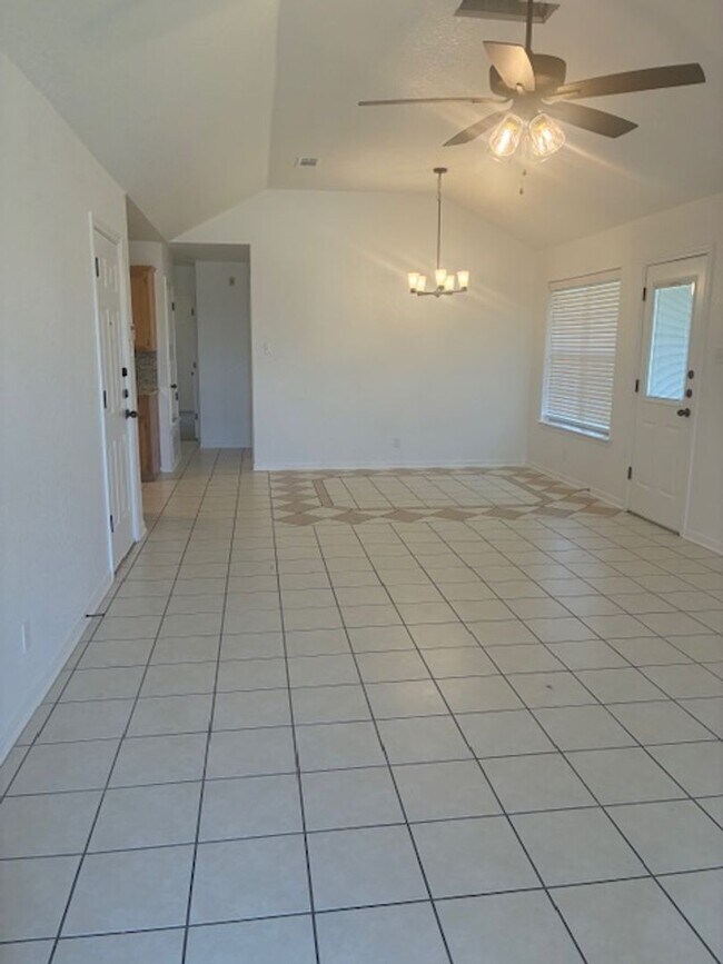 Building Photo - 4500 John David Dr