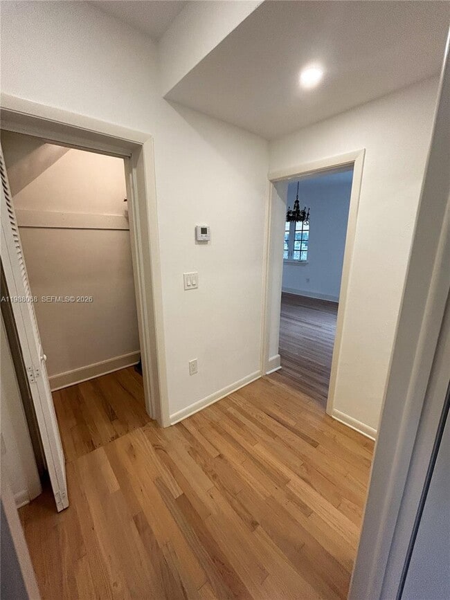 Building Photo - 2504 Alhambra Cir