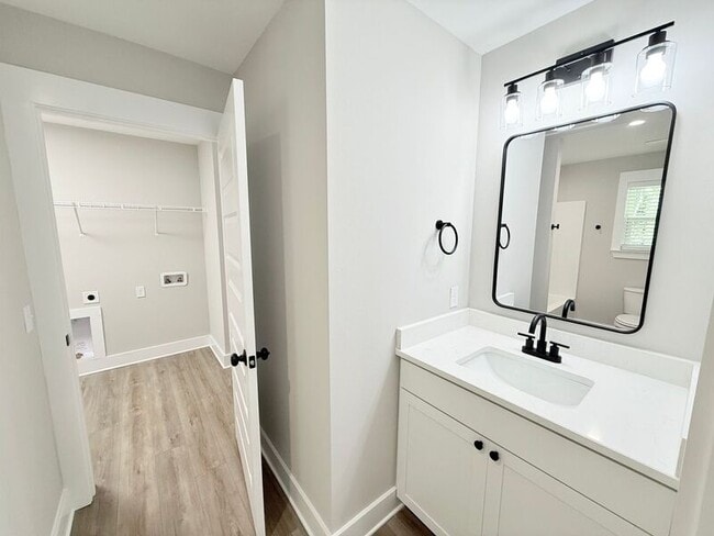 Building Photo - 478 Ronda St