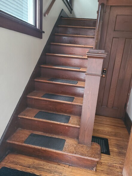 Building Photo - 11 Cypress Street