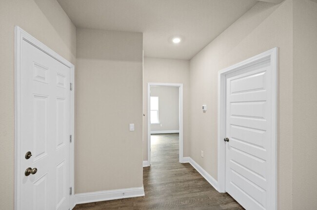 Building Photo - 431 Gemini St