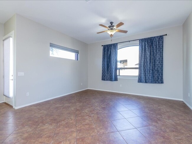 Building Photo - 8721 E Perry Park Cir
