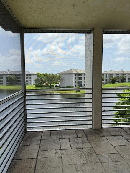 Primary Photo - 9420 Poinciana Pl