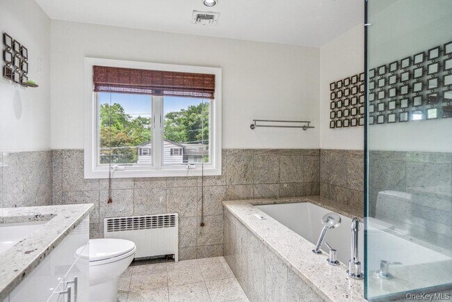 Building Photo - 44 Sandy Hollow Rd