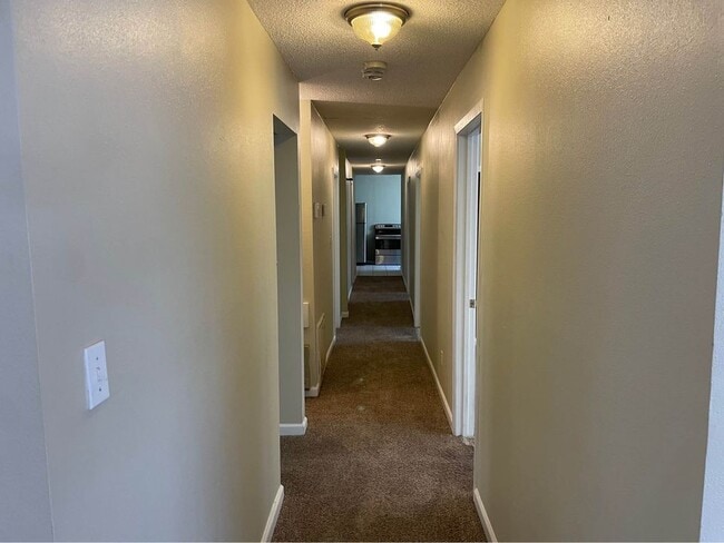 Building Photo - 3321 Napoleon Ave