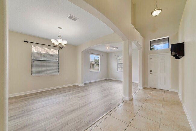 Building Photo - 1315 Moss Creek Ln
