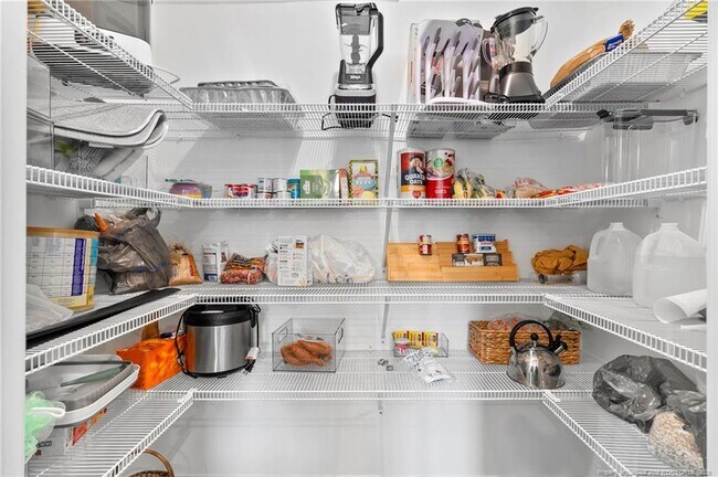 Building Photo - 112 Nairn St