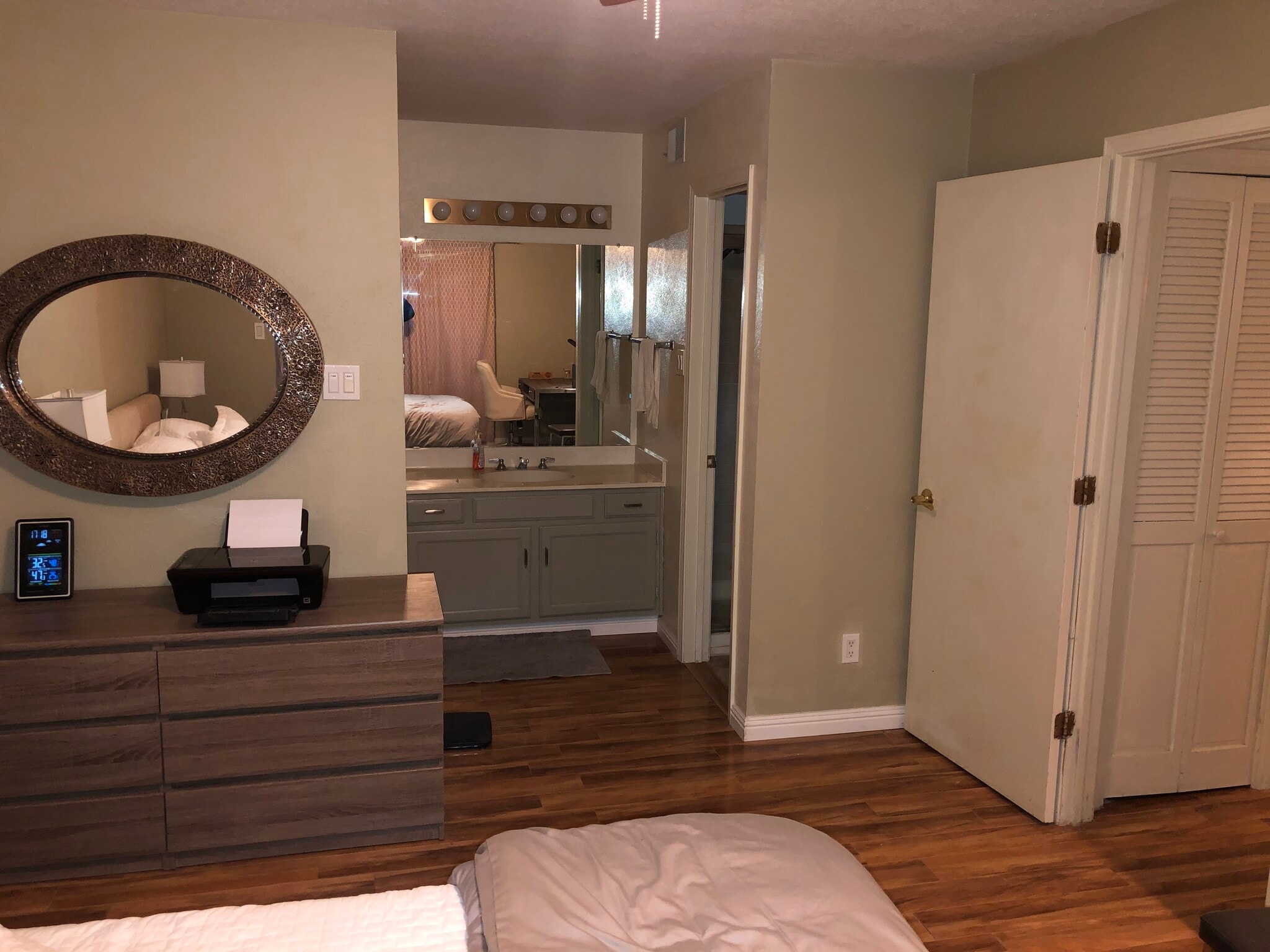 MBR sink - 505 Oppenheimer Dr