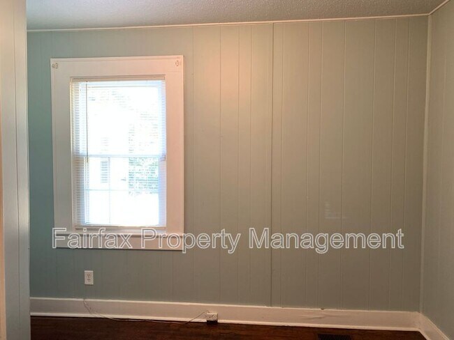 Building Photo - 315 Georgia Ave