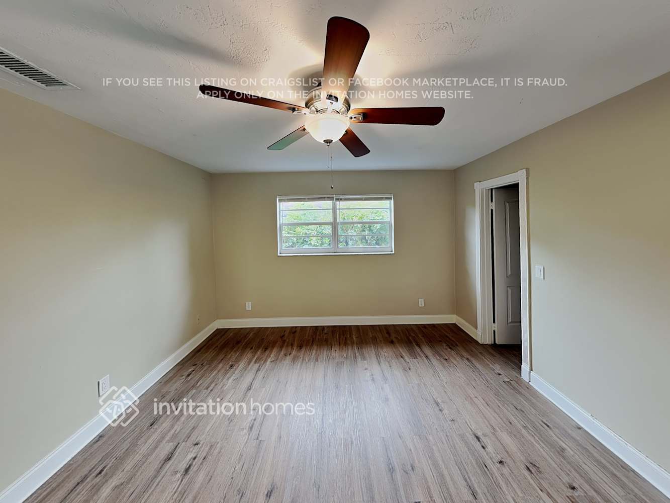 Building Photo - 5620 SW 119th Ave