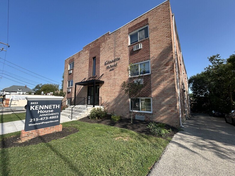 Building Photo - Kenneth House Apartments