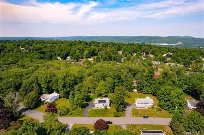 Building Photo - 1 N Amundsen Ln