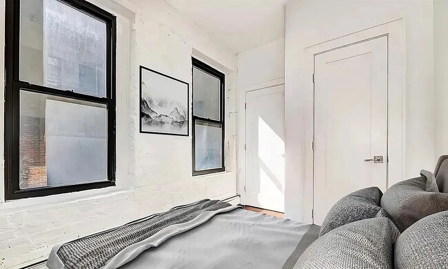 Building Photo - 198 Rivington St