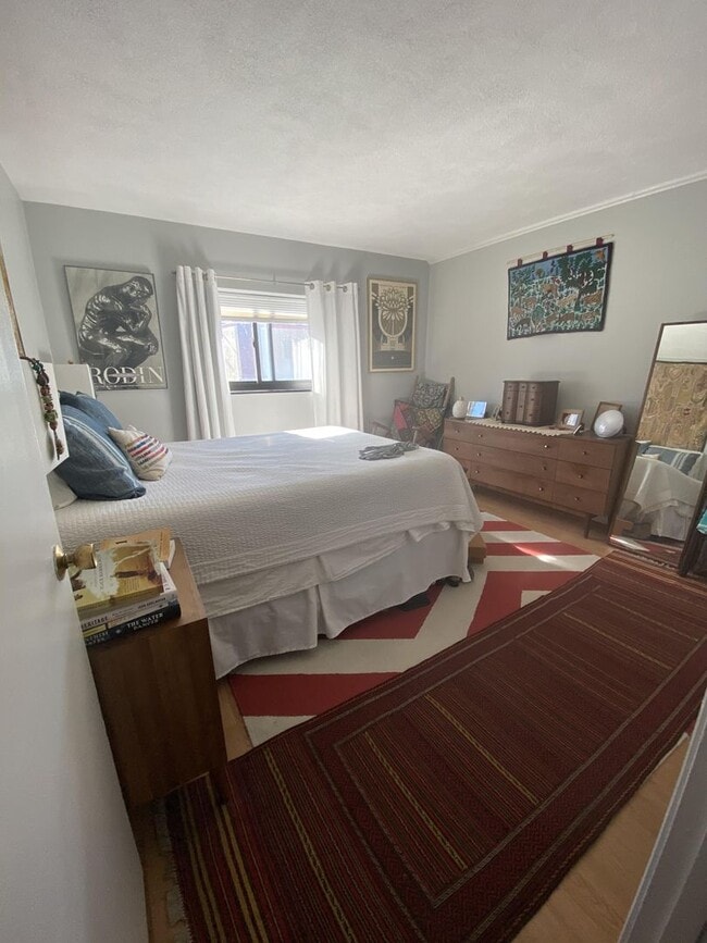 Building Photo - Allston 1 Bed – Heat & Hot Water Included – Elevator – 9/1 Move-In