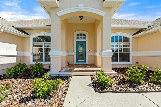 Building Photo - 200 Islamarada Ct