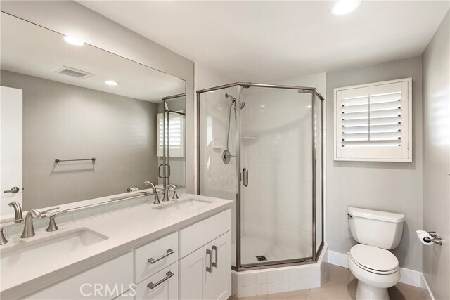 Building Photo - 1901 Altura Dr