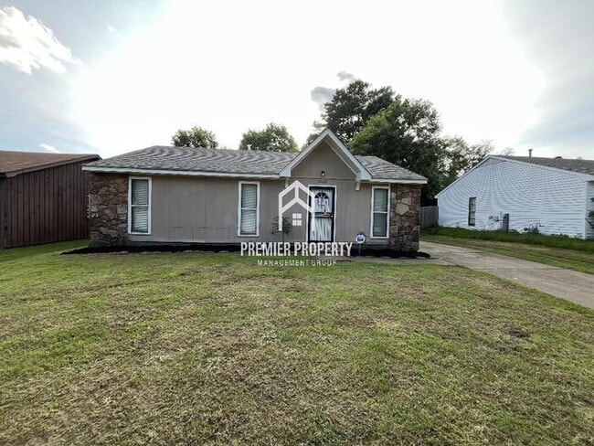 Primary Photo - 5029 Cedar View Rd