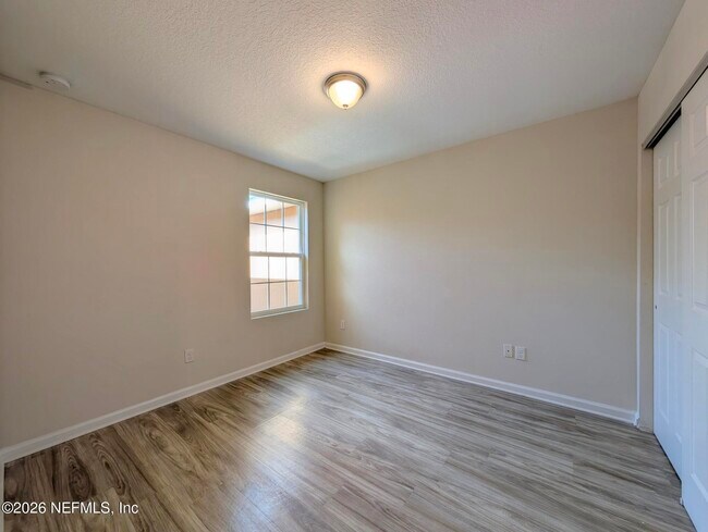 Building Photo - 6869 Lake Mist Ln