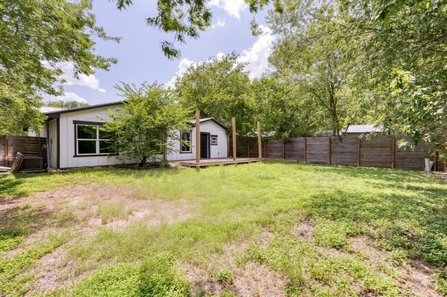 Building Photo - 6202 Carnation Terrace