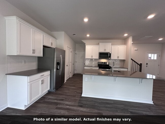 Building Photo - Brand New Home located at the Hamptons of Hickory!